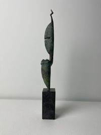 Pierre Lumey, patinated bronze sculpture titled 'Zuidenwind', 1987 - image 1