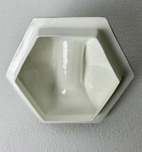Rozenburg Art Nouveau eggshell porcelain lidded box, 1904 - image 5
