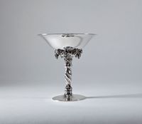 Georg Jensen (Rådvad 1866-1935 Kopenhagen), Sterling Silver tazza, model 263b, Designed in 1918 - image 1