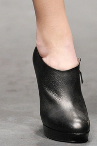 FW 2010 Lanvin Runway Stiletto Heel Booties