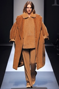 FW 2013 Max Mara Runway Teddy Coat