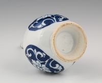 A Chinese porcelain rosewater sprinkler - image 5