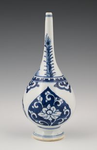 A Chinese porcelain rosewater sprinkler - image 1