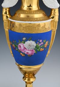 A pair of Empire porcelain vazes - image 4