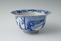 A Japanese porcelain “Klapmuts” bowl - image 2