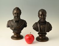 A pair of bronze busts - image 2