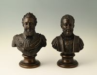 A pair of bronze busts - image 3