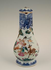 A Chinese porcelain jug - image 2