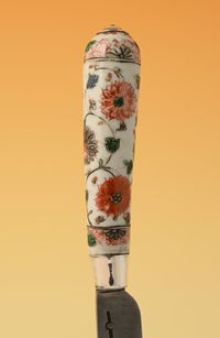 A knife with Chinese porcelain famille verte handle - image 4