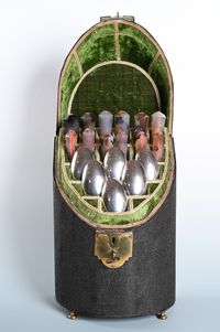A rare pair of fabulous quality  cutlery boxes - image 7