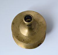 Een bronzen kandelaar - afbeelding 8