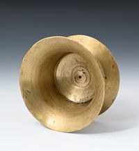 Een bronzen kandelaar - afbeelding 5
