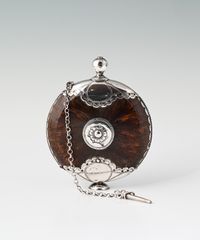 A small powder horn - image 6