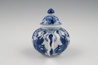 A miniature Chinese porcelain teapot. - image 5