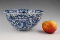 A Chinese porcelain Wanli bowl - image 3