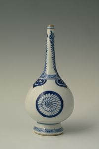 A Chinese porcelain rosewater sprinkler - image 1