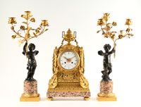 Henry Dasson – Monumental clock with matching candlesticks. - image 1