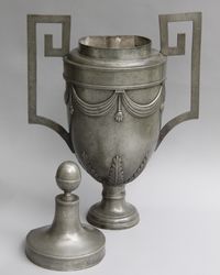 Pewter wall fountain - image 2