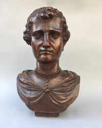 Houten buste van een man - afbeelding 1