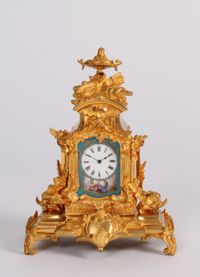 Een miniatuur Frans Napoleon III verguld brons en Sèvres pendule, omstreeks 1870 - afbeelding 1