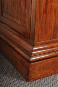 A good French Louis Philippe mahogany one-door cupboard, circa 1840 - image 8