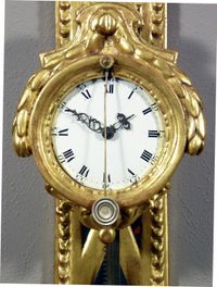 Een Zuid-Duitse Lodewijk XVI verguld houten zaagklok, omstreeks 1760 - afbeelding 2