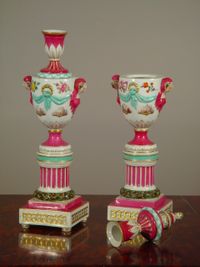 A pair of polychrome porcelain urns 'à double usage', mid 19th Century. - image 3