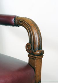 An historical important armchair from the townhall of the Dutch city The Hague. - image 4