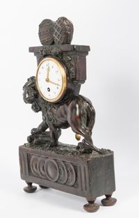 Nice French Louis XVI Small Wooden Lion Pendule, circa 1770 - afbeelding 4