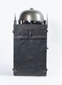 A very early German late 16th century painted chamber clock, circa 1580 - image 5