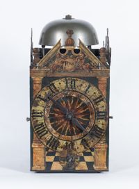 A very early German late 16th century painted chamber clock, circa 1580 - image 3