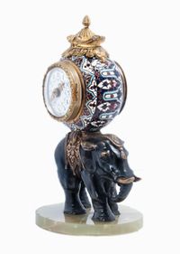 Cute miniature time piece pendulum of a bronze elephant carrying the movement  - image 2