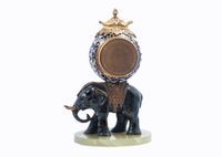 Cute miniature time piece pendulum of a bronze elephant carrying the movement  - image 4