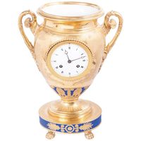 Decorative Paris Porcelain Urn Clock, circa 1810 - image 2