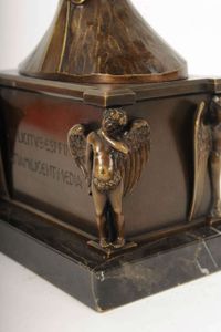 Very Nice Hypocrite Bronze Sculpture, Germany, circa 1925 - image 3
