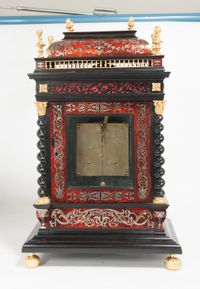 An important and very unusual French 'Religieuse' Table Clock, circa 1680 - image 9