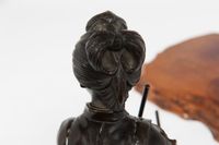 A very nice, elegant patinated bronze of the Japanese Geisha, circa 1890 - image 7