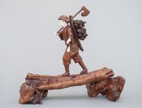 A good and very nice detailed Japanese lumberjack sculpture, signed, Circa 1900 - image 6