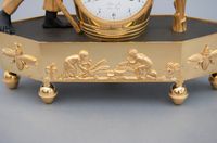 A very rare French ‘directoire’ pendule ‘Au Bon Sauvage’, circa 1800 - image 4