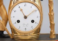 A very rare French ‘directoire’ pendule ‘Au Bon Sauvage’, circa 1800 - image 5