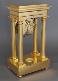 High quality early Empire four pillar mantel clock by Dieudonné Kinable - afbeelding 4