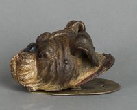 Vienna bronze wall clip of a bulldog head, circa 1900 - image 2