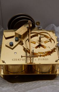 A big impressive 8 days  four glass ormolu table regulator.circa 1860 signed CHATOUREL A PARIS - afbeelding 4