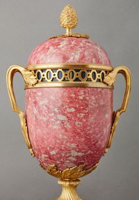 An unusual Rhodonite Annular French Urn Clock, circa 1880 - image 5
