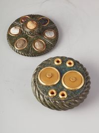 A southern Italian intaglio-inset serpentine marble 'Grand Tour' inkwell - image 3