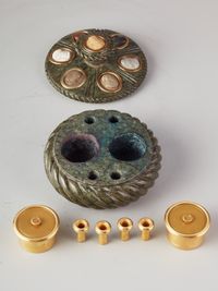 A southern Italian intaglio-inset serpentine marble 'Grand Tour' inkwell - image 4