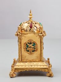 An important English ‘tabernacle’ small travelling clock by Emanuel Brothers, circa 1860 - image 2