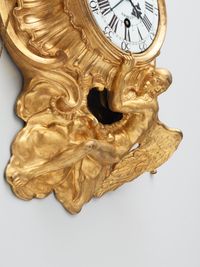 French 18th Century Louis XV bronze wall cartel clock, circa 1745 - image 5