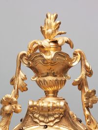 A superb French ‘Transition’ mantel clock, circa 1760, signed Montjoye Fils a Paris. - image 5
