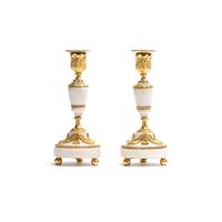 A pair of high-quality white marble candlesticks from the Louis XVI period - image 3